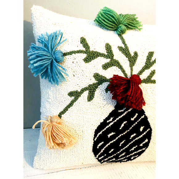 New with Tags Peking Handicraft Hook Pillow 15" x 15" Floral Vase Design - Picture 5 of 9